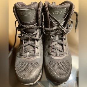 Keen MEN’S VISTA ENERGY MID BOOTS